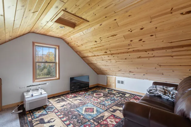 $375,000 | 4202 Zachau Road, Superior, WI 54880