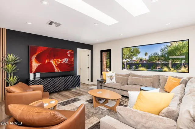 $8,000 | 6025 East Charter Oak Road, Scottsdale, AZ 85254