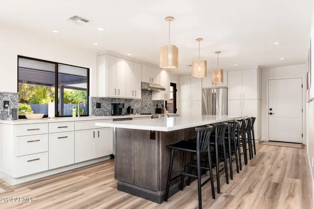 $8,000 | 6025 East Charter Oak Road, Scottsdale, AZ 85254