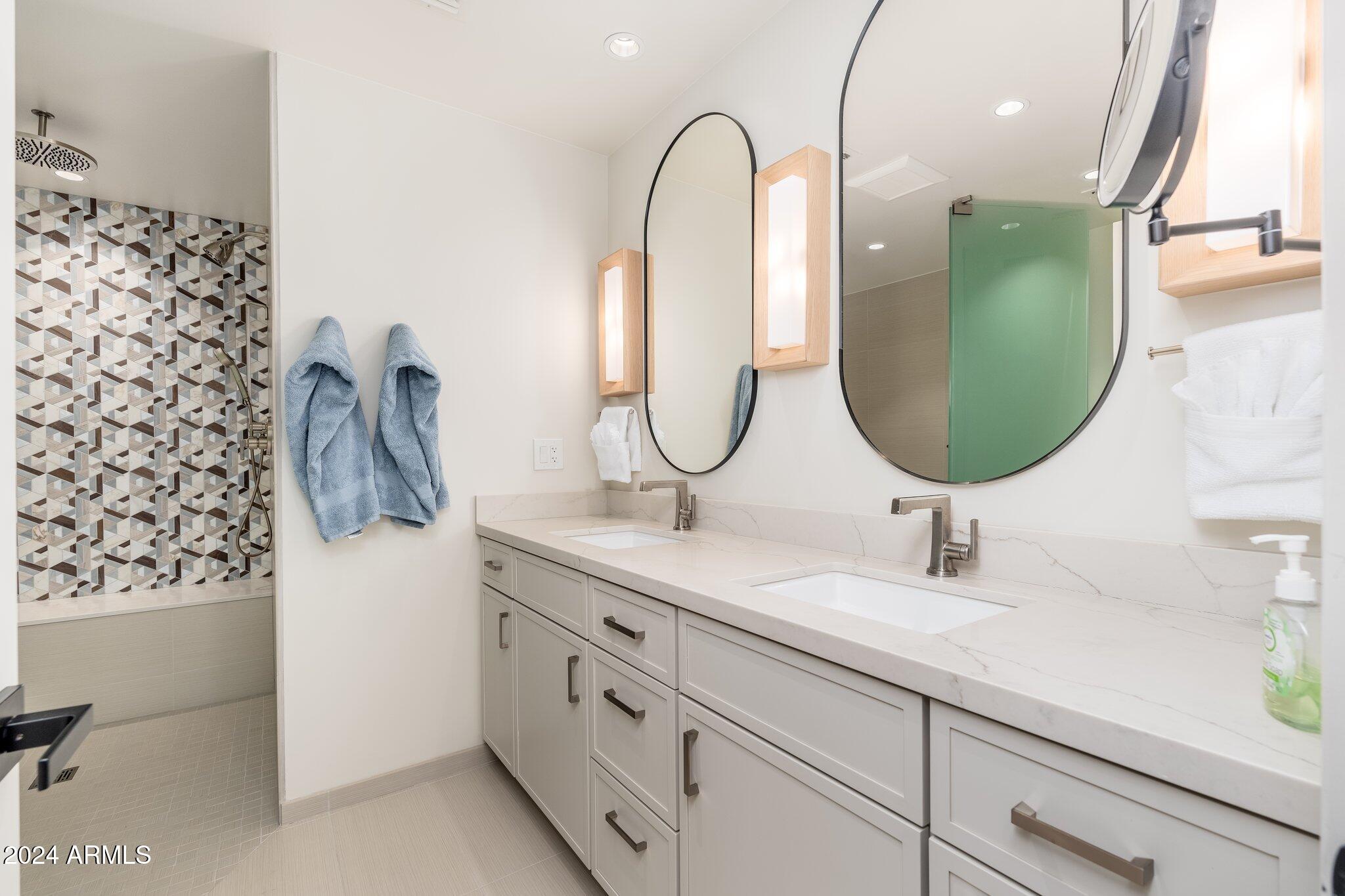 6025 East Charter Oak Road Scottsdale, AZ 85254 - Photo 47 of 115 6025 E Charter Oak Rd - 46
