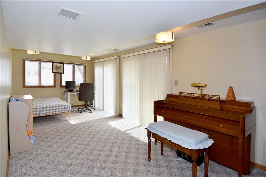 9500 Peebles Road Allison Park, PA 15101 - Photo 19 of 25