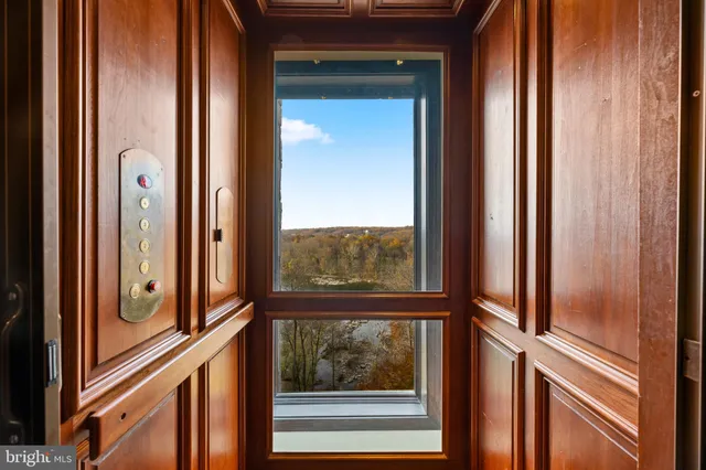 a view of entryway and hall