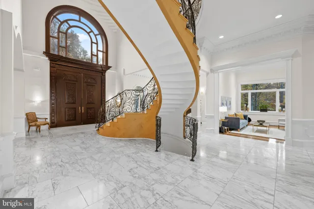 $17,198,000 | 612 Rivercrest Drive, McLean, VA 22101