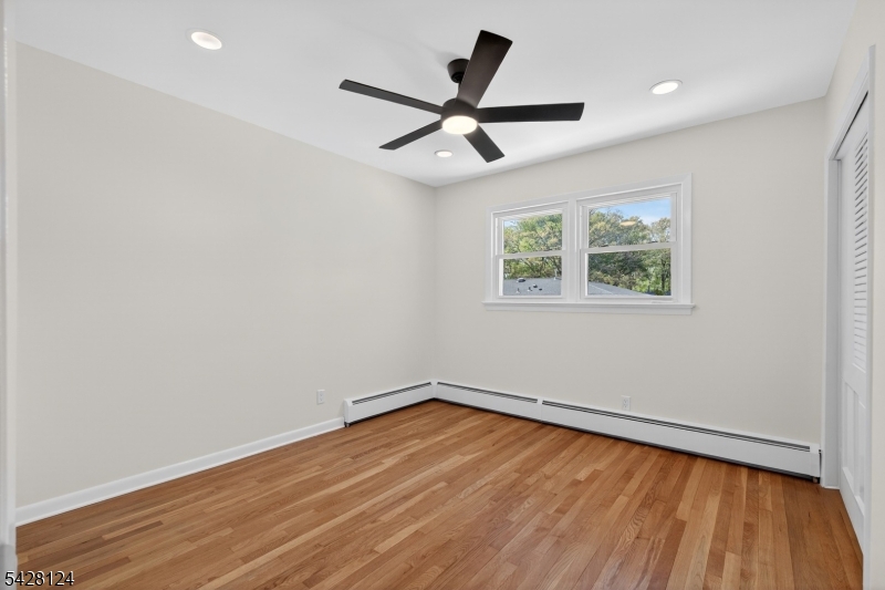36 Charles Street Clark, NJ 07066 - Photo 15 of 40