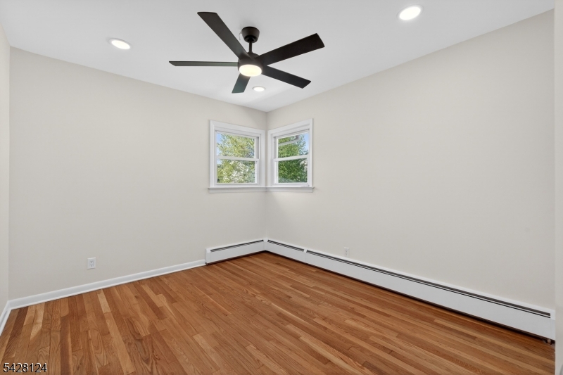 36 Charles Street Clark, NJ 07066 - Photo 16 of 40