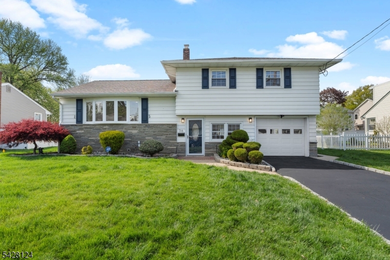 36 Charles Street Clark, NJ 07066 - Photo 2 of 40