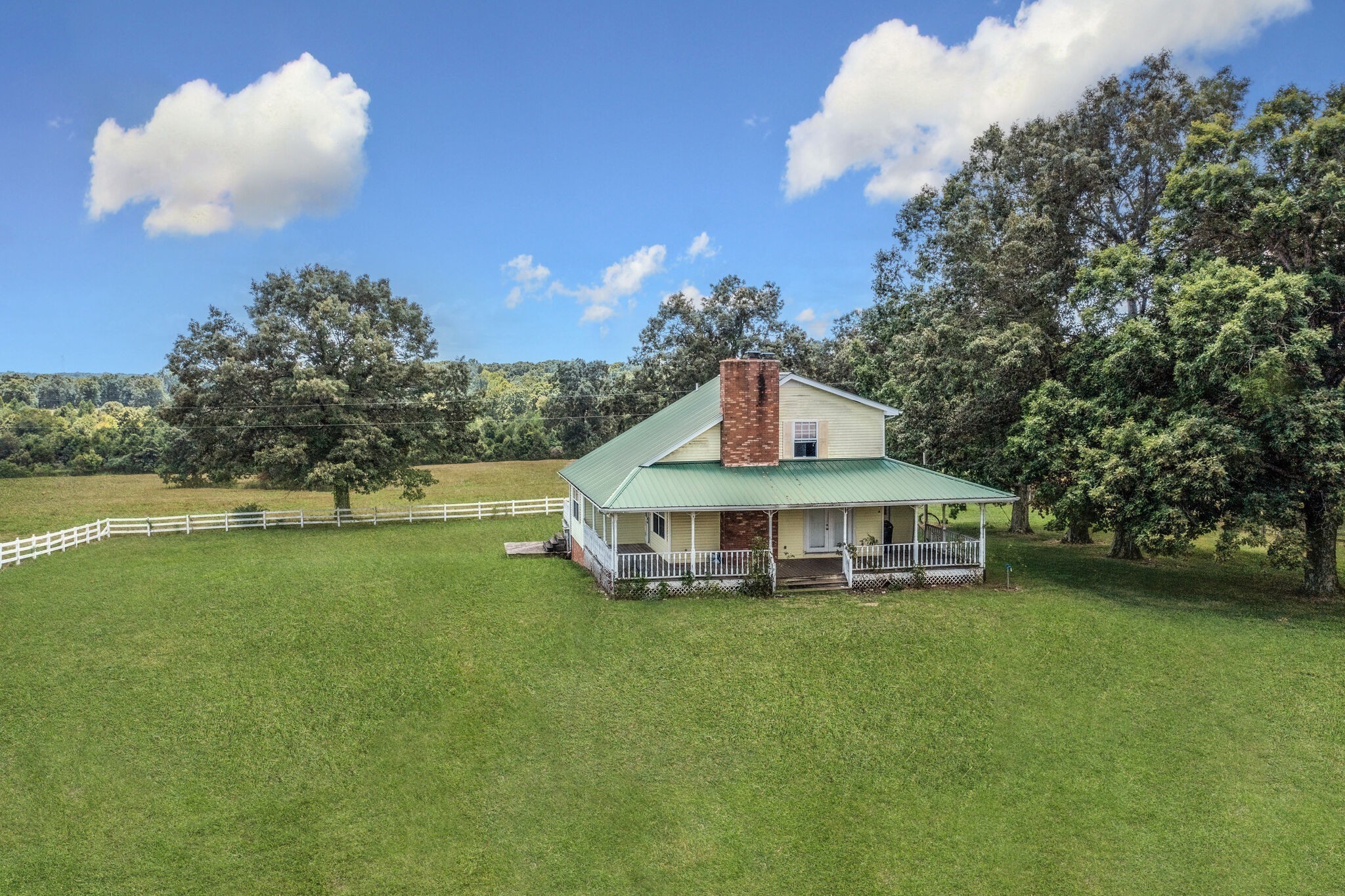 2385 Sylvia Road Dickson, TN 37055 - Photo 24 of 46 a view of a house with a yard