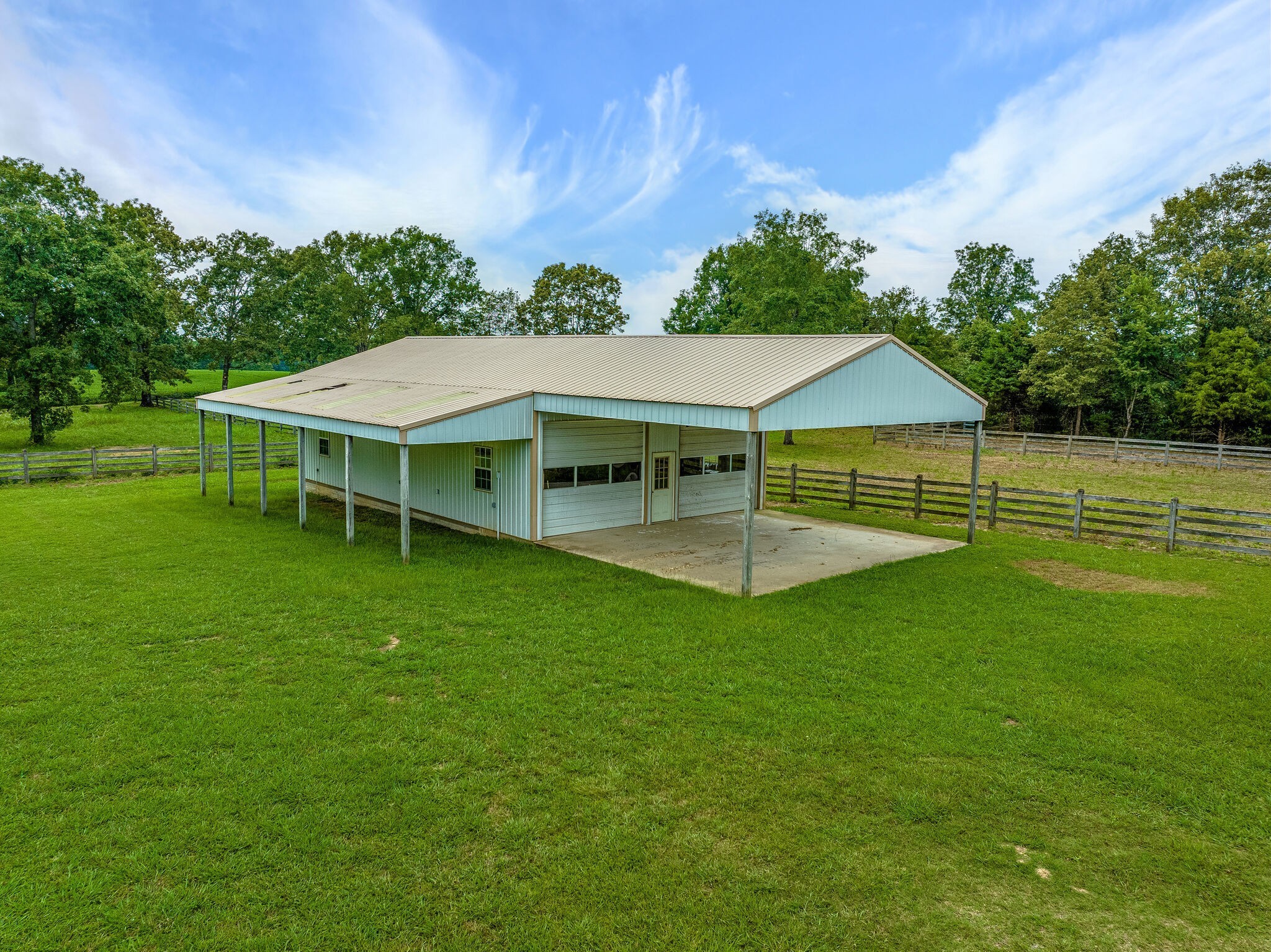 2385 Sylvia Road Dickson, TN 37055 - Photo 25 of 46 a view of a house with a backyard