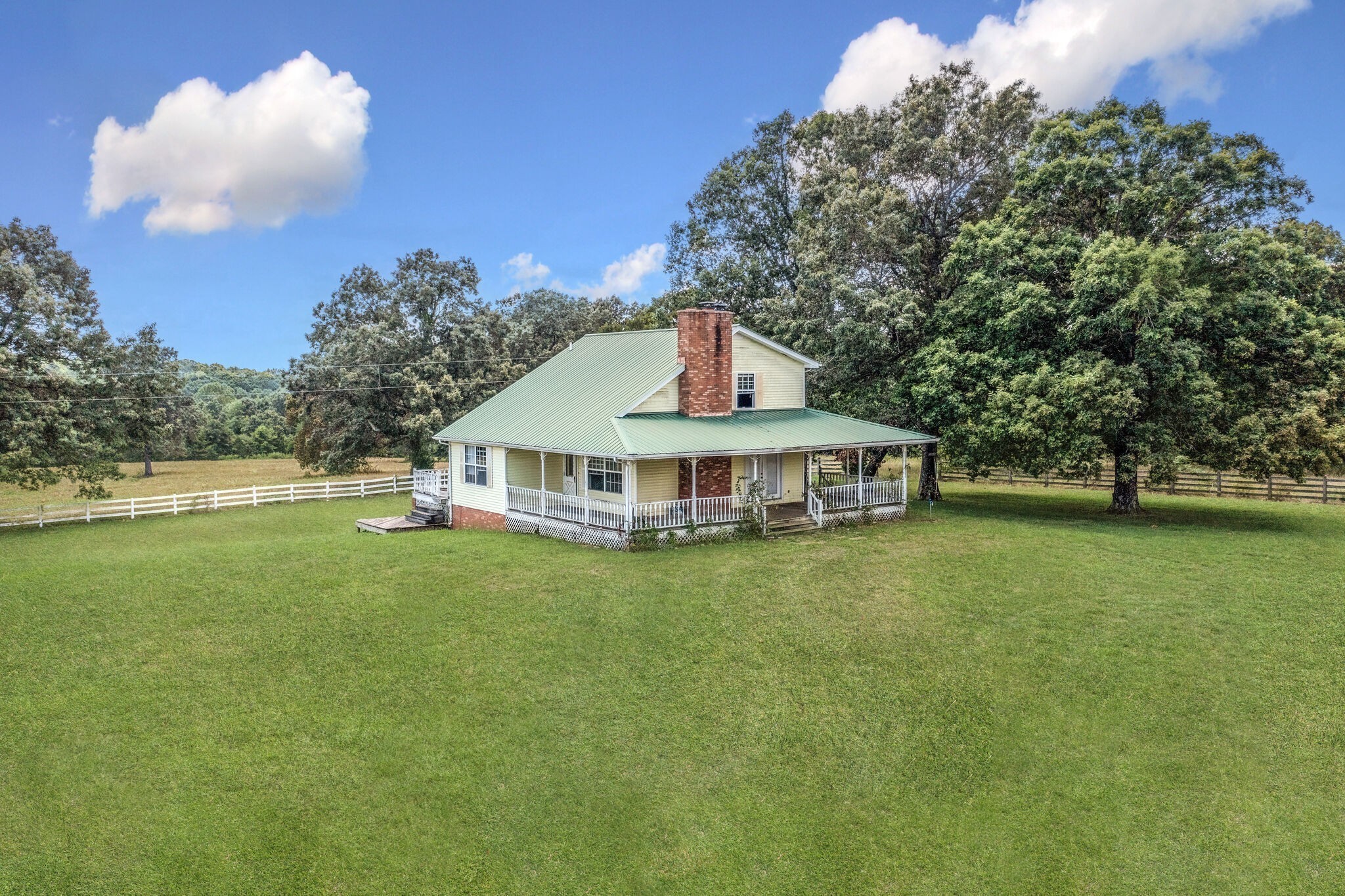 2385 Sylvia Road Dickson, TN 37055 - Photo 42 of 46 a view of a house with a yard