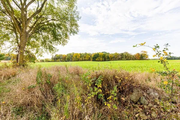 $1,400,000 | Lt0 Lt0 County Road, Mitchell, WI 53011