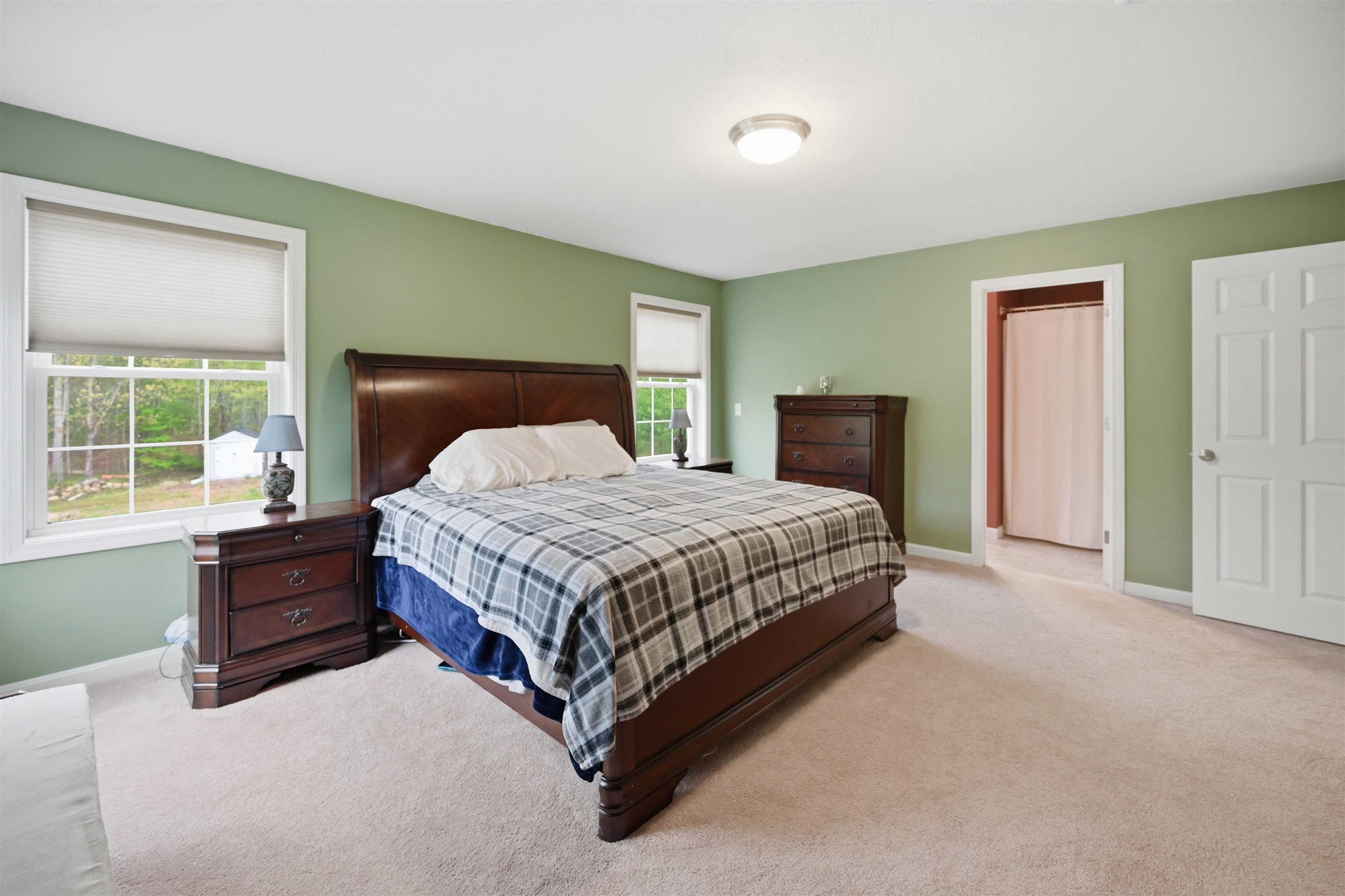 23 Phillips Road Sandown, NH 03873 - Photo 31 of 54