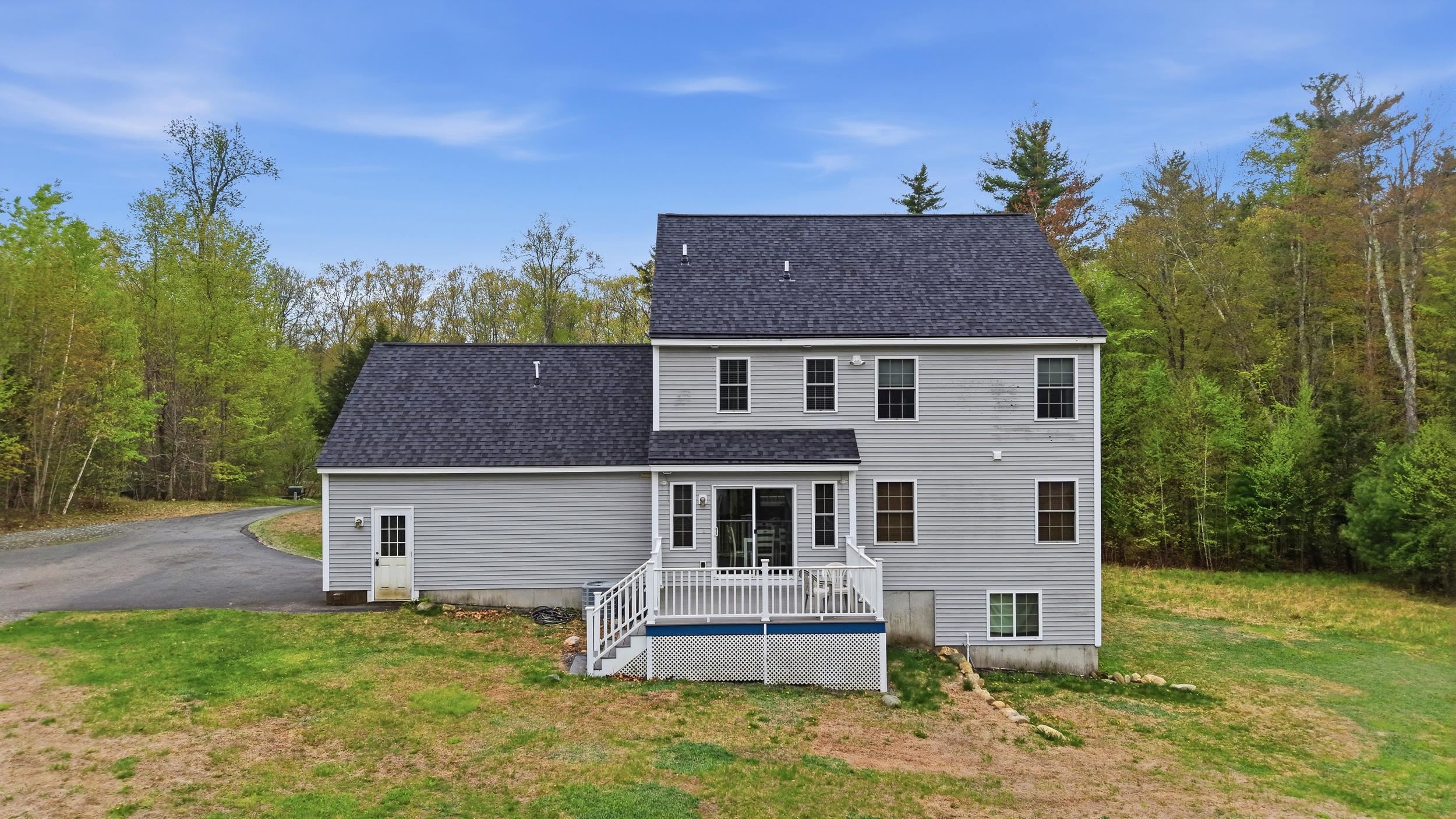 23 Phillips Road Sandown, NH 03873 - Photo 6 of 54