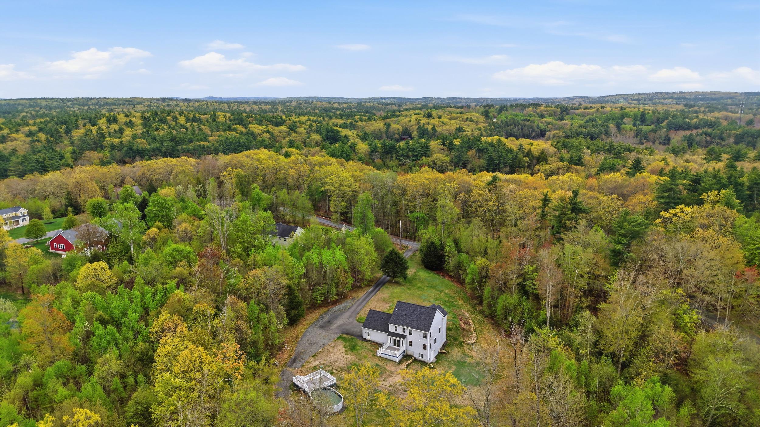 23 Phillips Road Sandown, NH 03873 - Photo 7 of 54