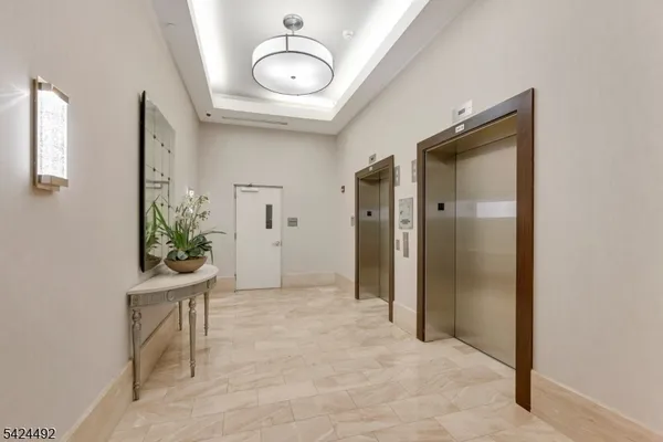 $819,000 | 40 West Park Place, Unit 304, Morristown, NJ 07960