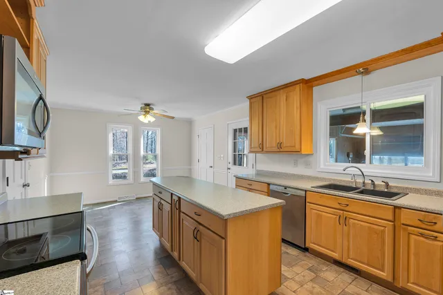 $600,000 | 103 Oak Meadow Drive, Simpsonville, SC 29681