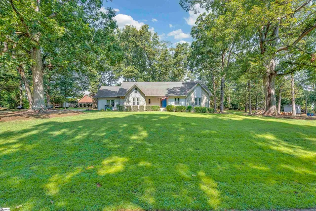 $600,000 | 103 Oak Meadow Drive, Simpsonville, SC 29681