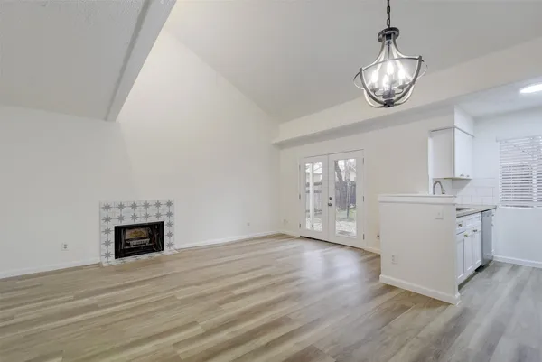 $1,550 | 6803 Woodhue Drive, Unit A, Austin, TX 78745