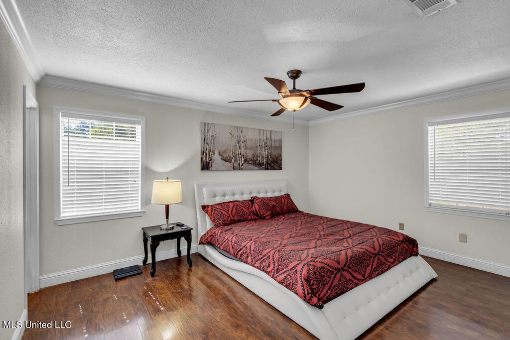 2512 Old Shell Landing Road Ocean Springs, MS 39564 - Photo 16 of 55 2512OldShellLanding-21