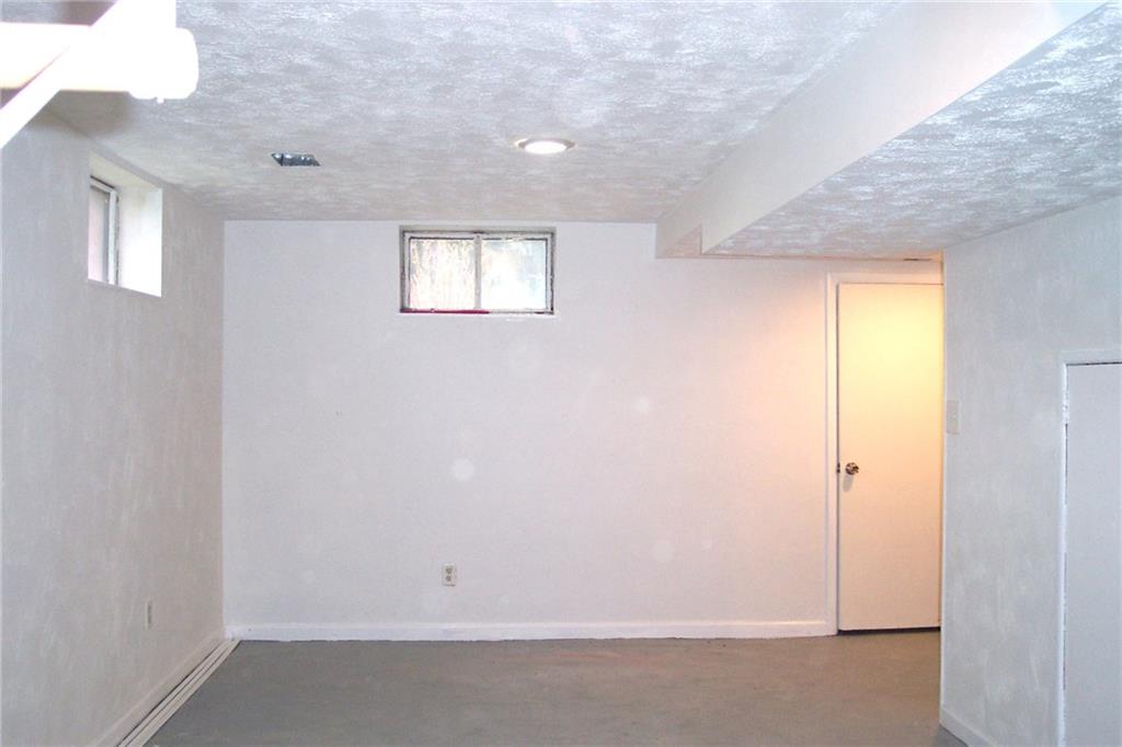 101 Crestview Road Pittsburgh, PA 15235 - Photo 12 of 25 Gallery Image 12