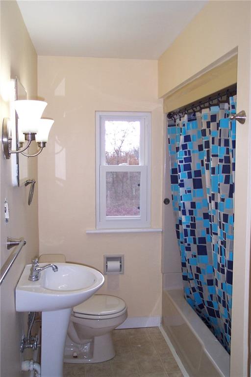 101 Crestview Road Pittsburgh, PA 15235 - Photo 10 of 25 Gallery Image 10