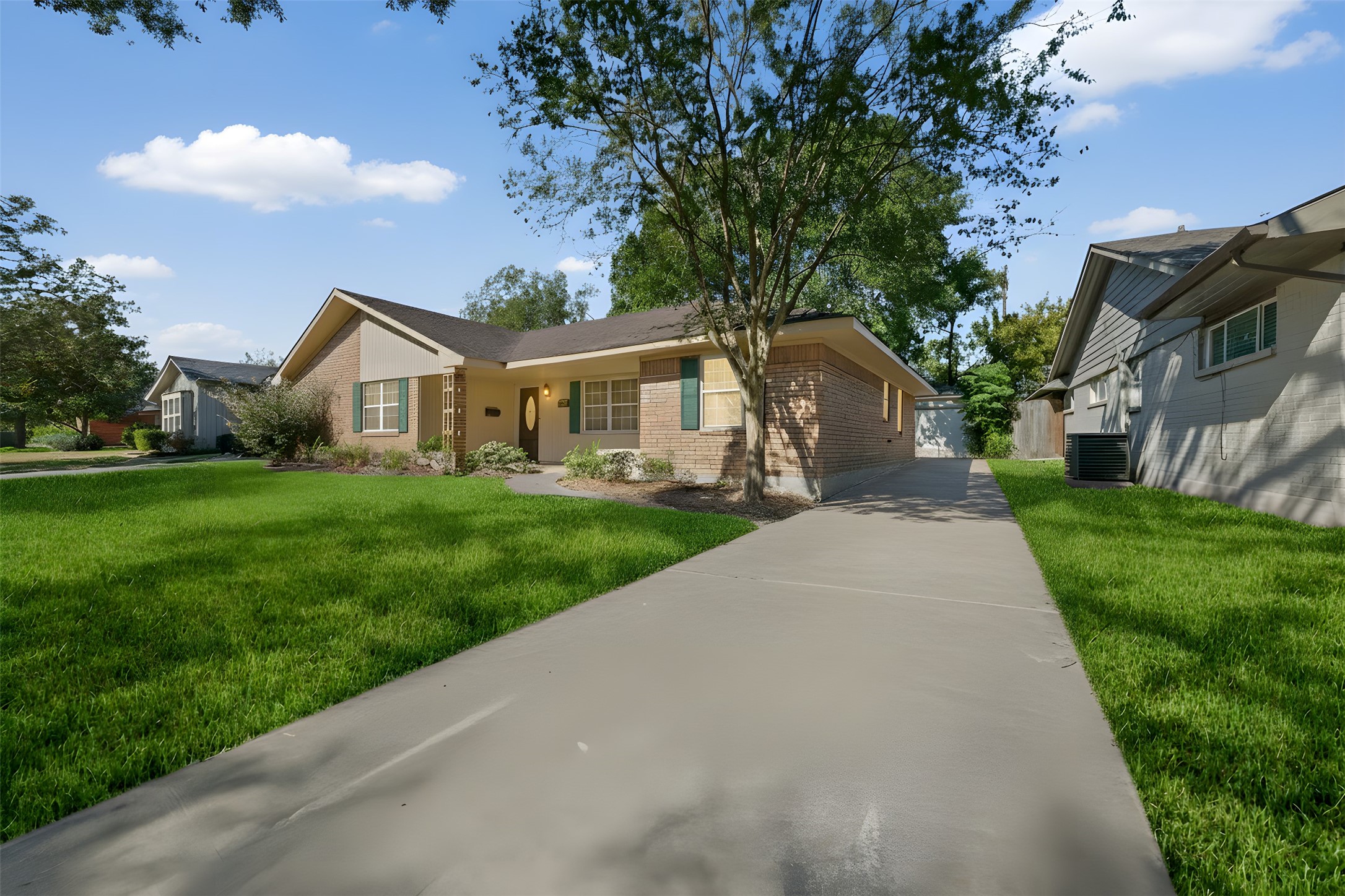 11426 Endicott Lane Houston, TX 77035 - Photo 39 of 40 Westbury roots with modern rhythm. Classic style, lasting bones, and the kind of home that just feels right.