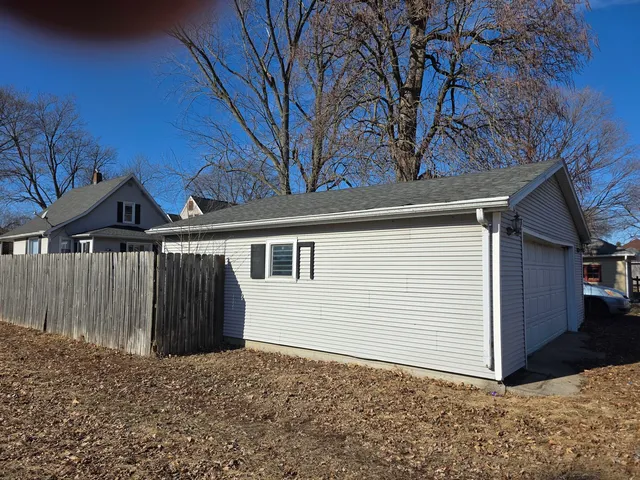 $174,900 | 312 North Center Avenue, Bradley, IL 60915