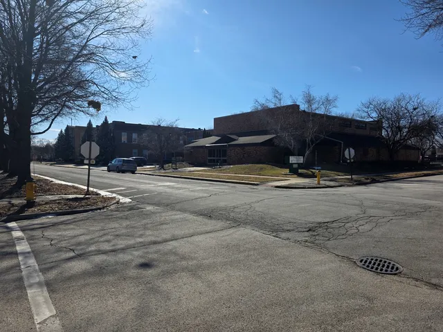 $174,900 | 312 North Center Avenue, Bradley, IL 60915