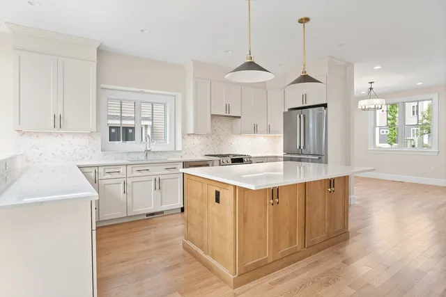 $1,489,000 | 18 Talbot Lane, Unit 18, Reading, MA 01867