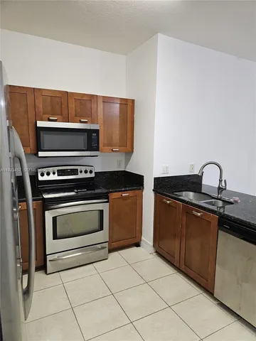 $2,100 | 44 Southeast Sedona Circle, Unit 203, Stuart, FL 34994