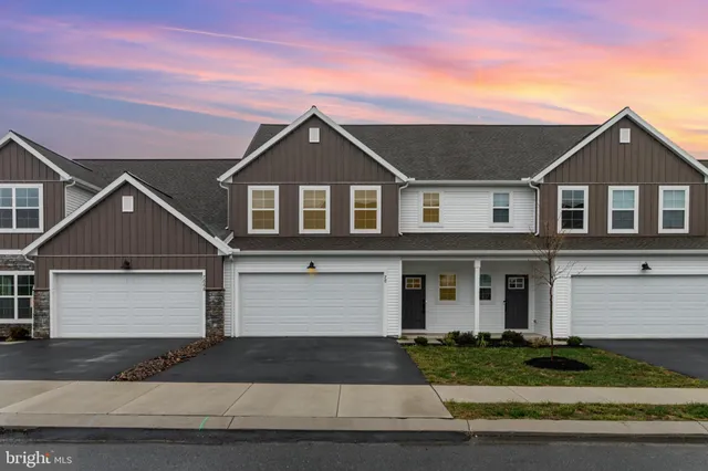 $2,000 | 7870 Briarwood Drive, Harrisburg, PA 17112