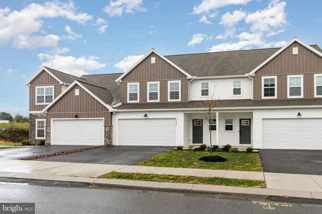 $2,000 | 7870 Briarwood Drive, Harrisburg, PA 17112