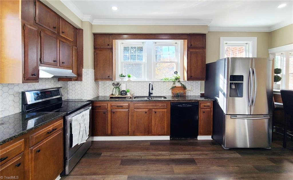 3606 Country Club Road Winston-Salem, NC 27104 - Photo 13 of 49