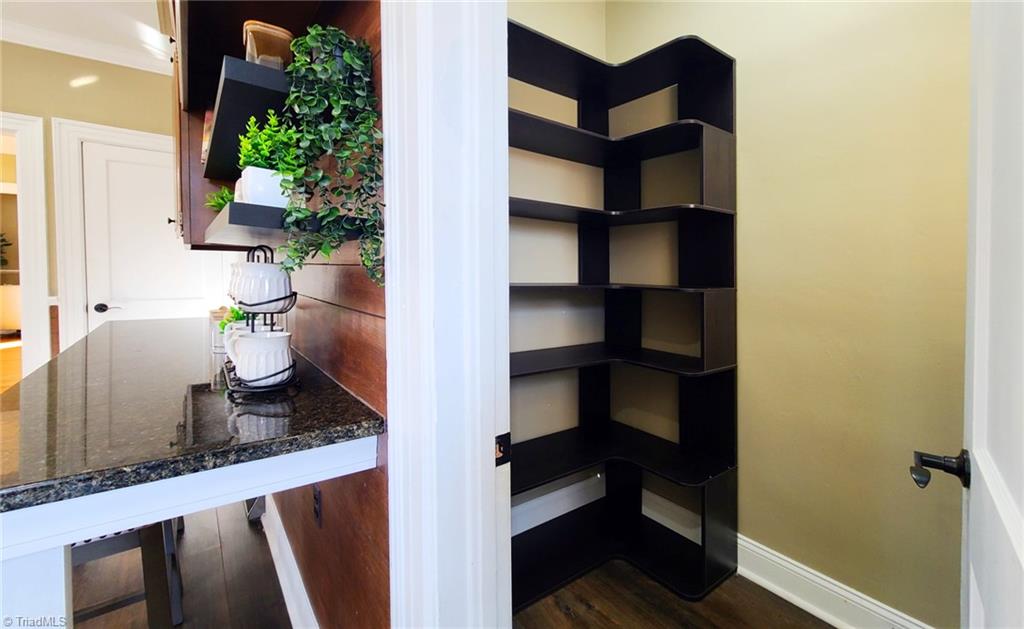 3606 Country Club Road Winston-Salem, NC 27104 - Photo 17 of 49