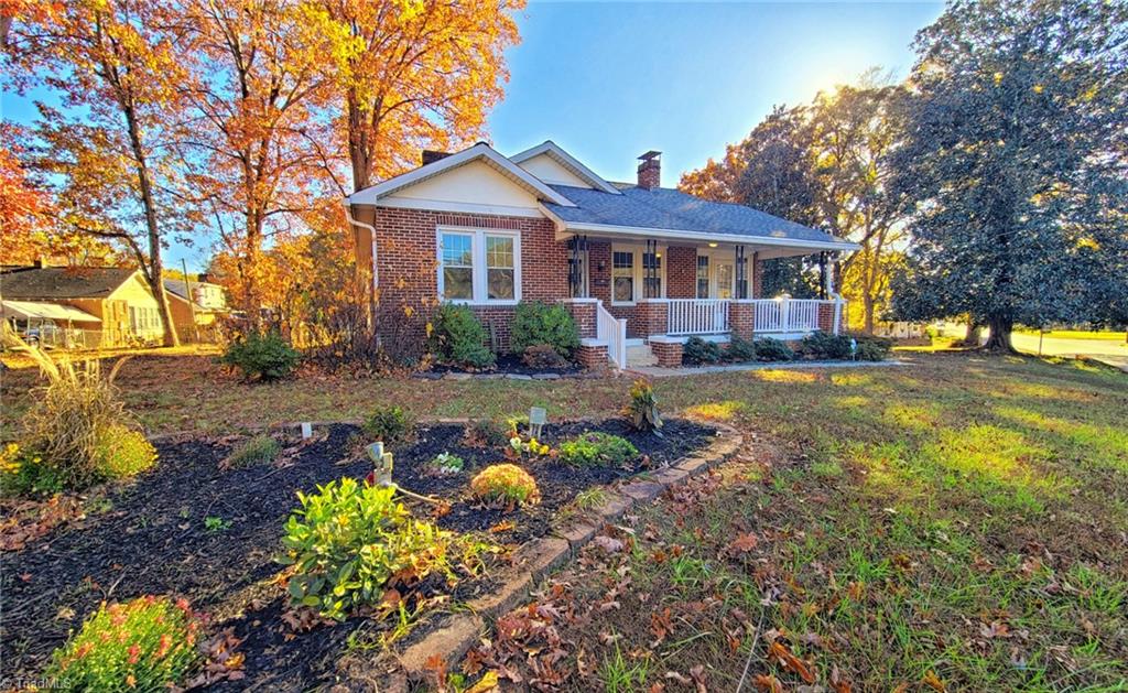 3606 Country Club Road Winston-Salem, NC 27104 - Photo 4 of 49