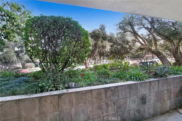 $4,500 | 4949 Genesta Avenue, Unit 104, Encino, CA 91316