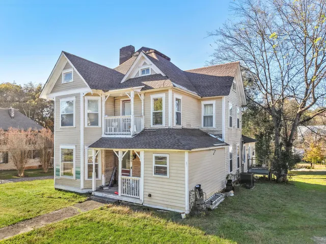 $215,000 | 608 Ingleside Avenue, Athens, TN 37303