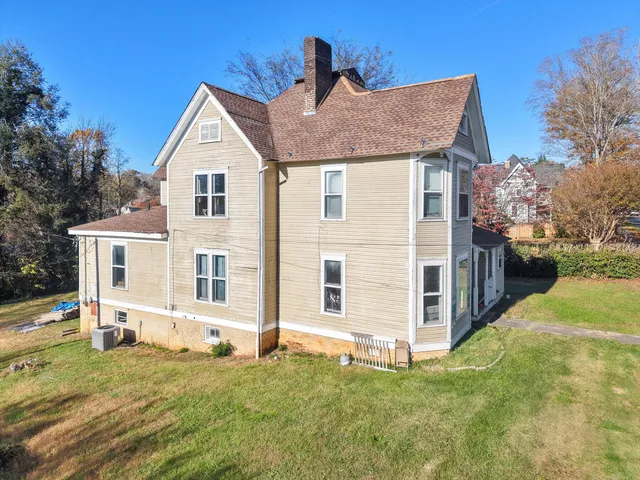 $215,000 | 608 Ingleside Avenue, Athens, TN 37303