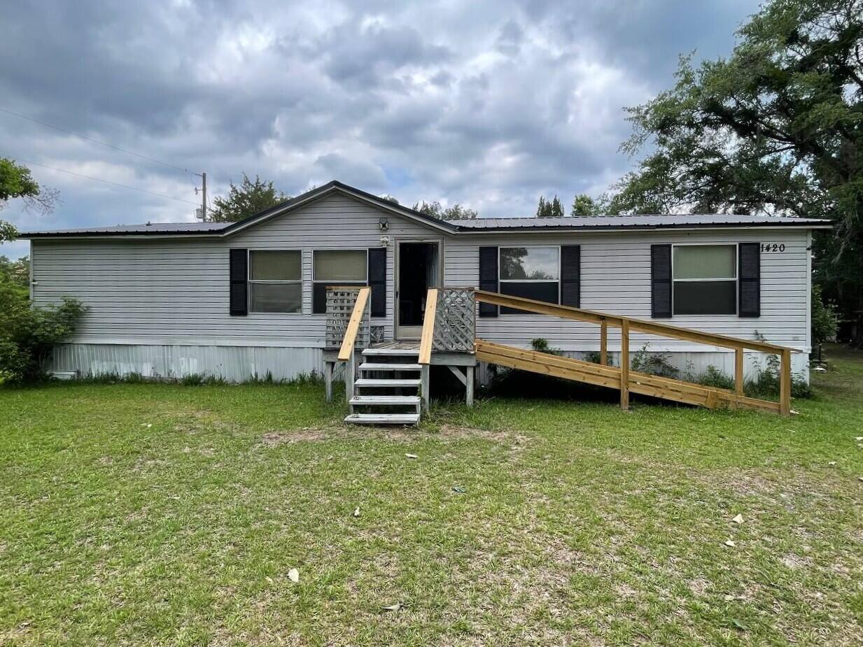 1420 Cross Swamp Road Lodge, SC 29082 - Photo 1 of 3 Exterior