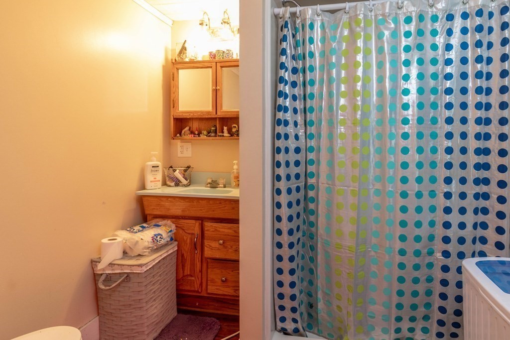 48 West Broadway Gardner, MA 01440 - Photo 18 of 21 a utility room with dryer and washer
