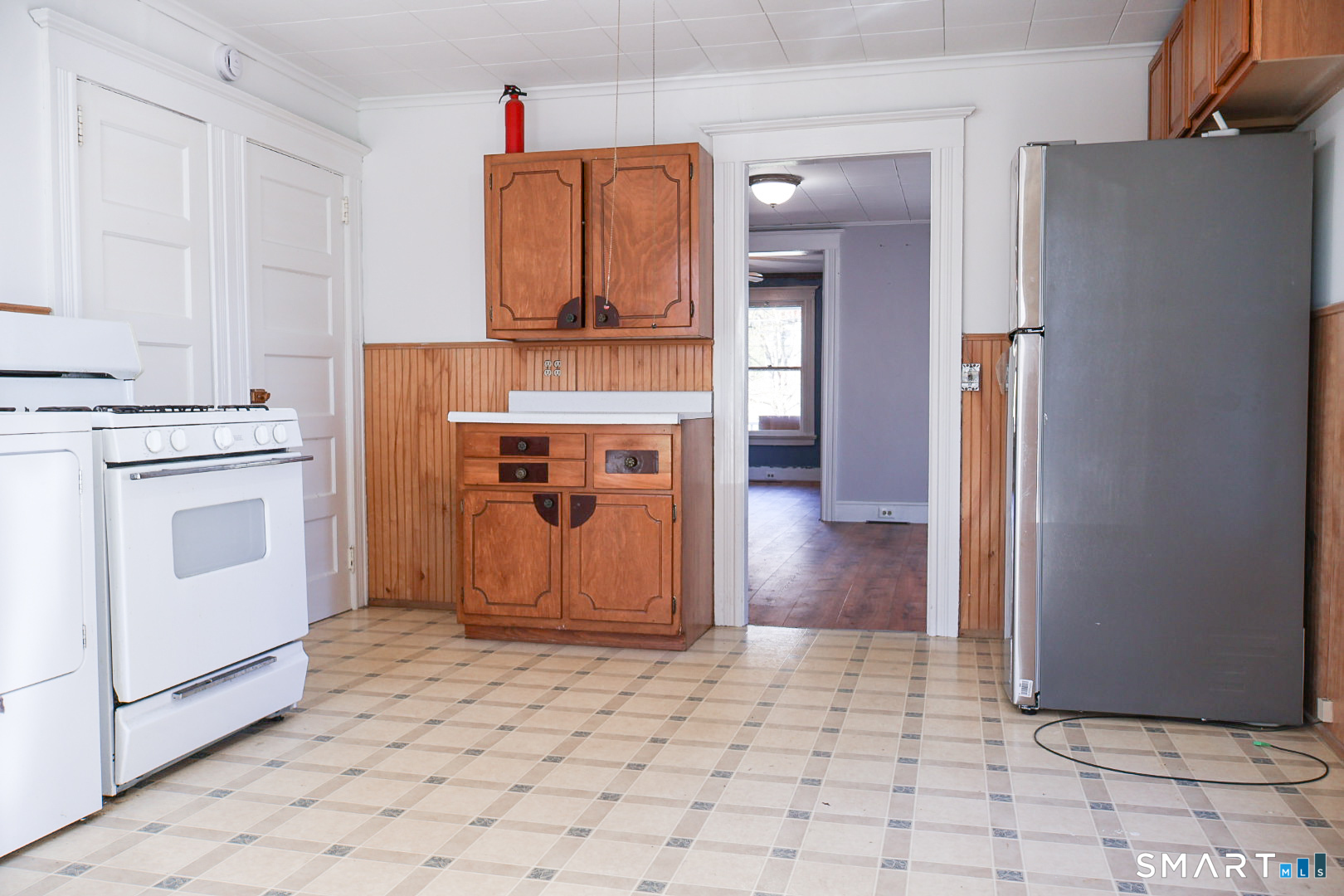 66 Forest Court Torrington, CT 06790 - Photo 2 of 18 a utility room with washer and dryer