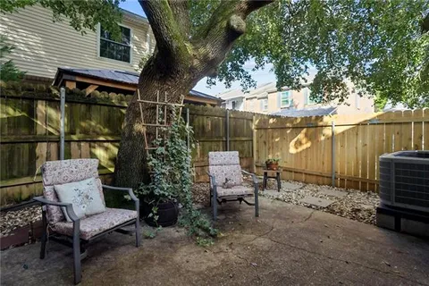 $305,000 | 1724 Old Metairie Street, Metairie, LA 70001