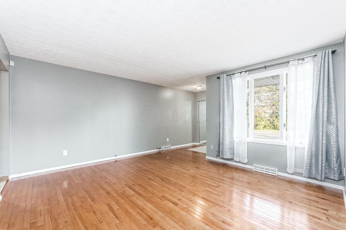 4859 Karl Road Columbus, OH 43229 - Photo 7 of 29 Gallery Image 7