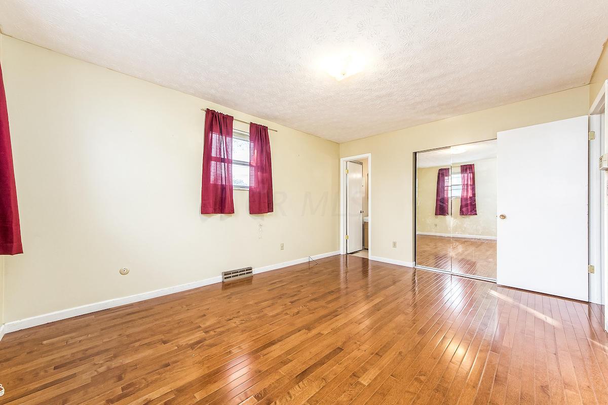 4859 Karl Road Columbus, OH 43229 - Photo 8 of 29 Gallery Image 8