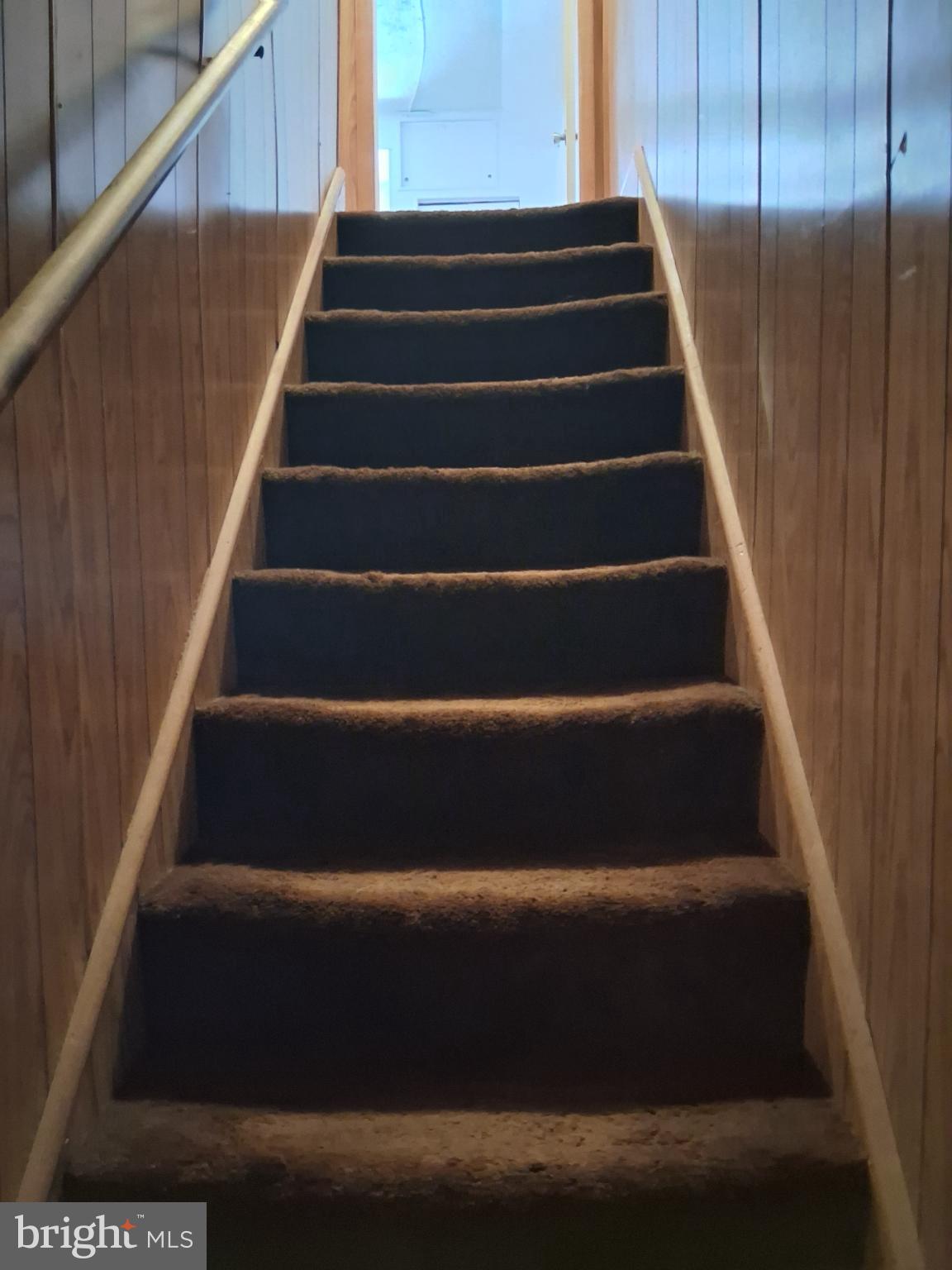 265 View Street Johnstown, PA 15902 - Photo 24 of 60 Inviting ascent to a cozy upper level.