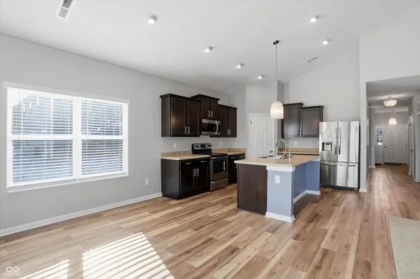 $349,900 | 121 Halldale Drive, Whiteland, IN 46184