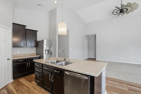 $349,900 | 121 Halldale Drive, Whiteland, IN 46184