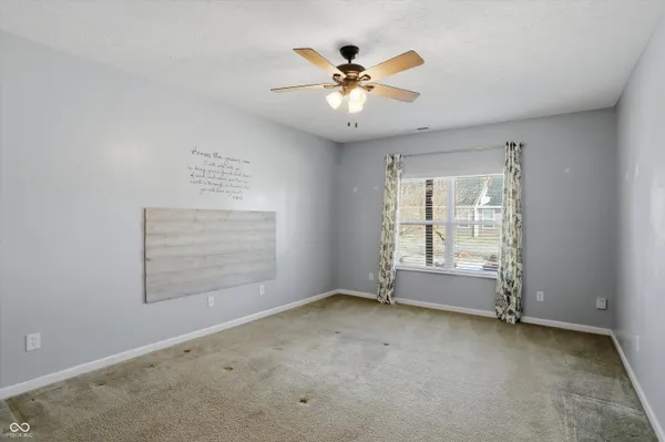 $349,900 | 121 Halldale Drive, Whiteland, IN 46184