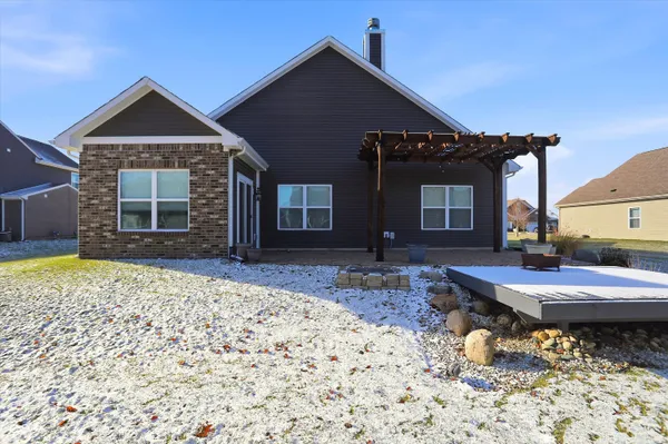 $349,900 | 121 Halldale Drive, Whiteland, IN 46184