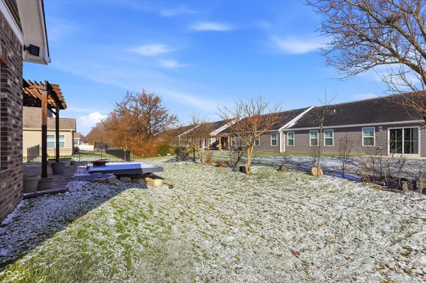 $349,900 | 121 Halldale Drive, Whiteland, IN 46184