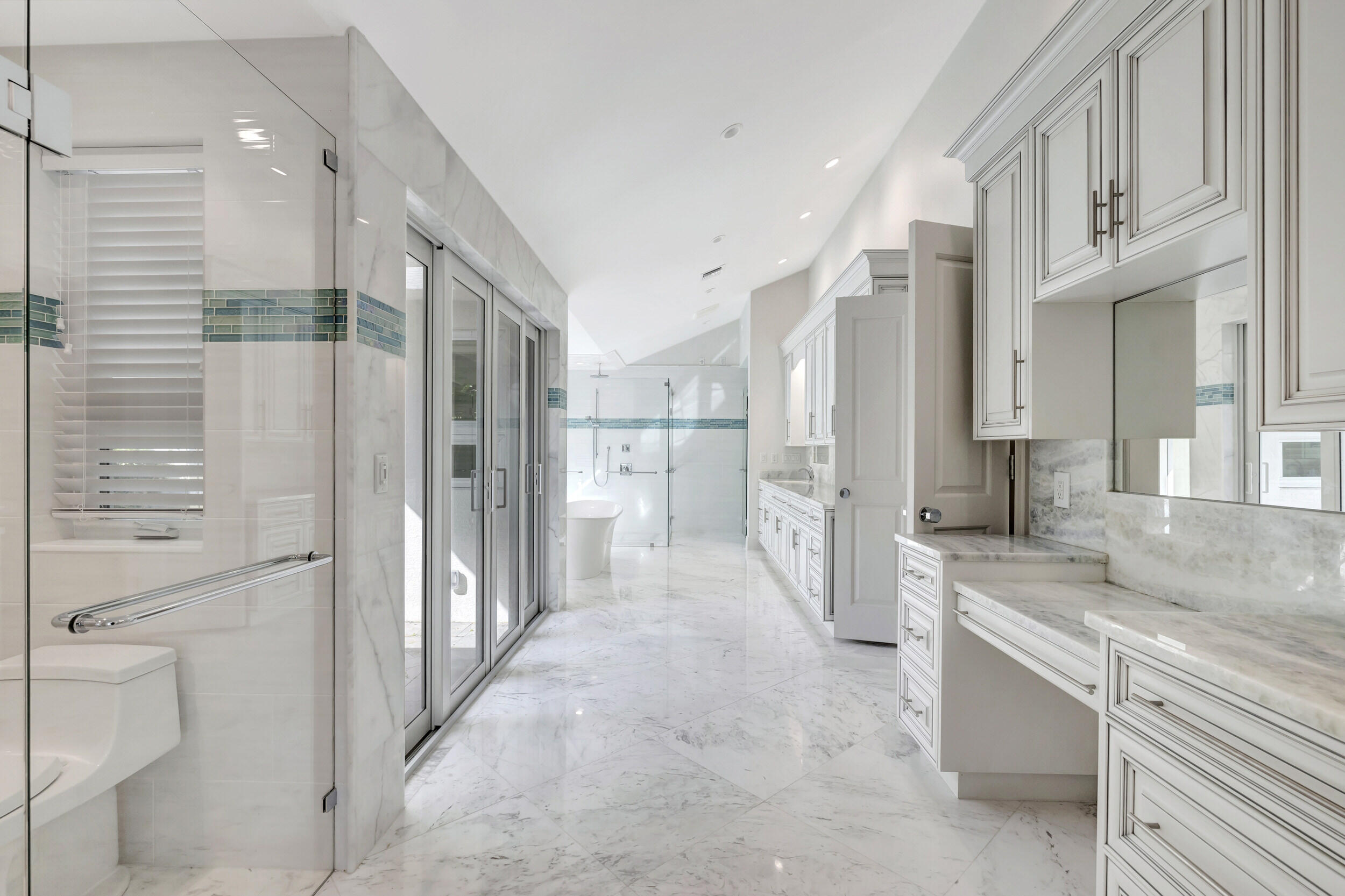 355 Oakview Drive Delray Beach, FL 33445 - Photo 33 of 92 3W7A2914